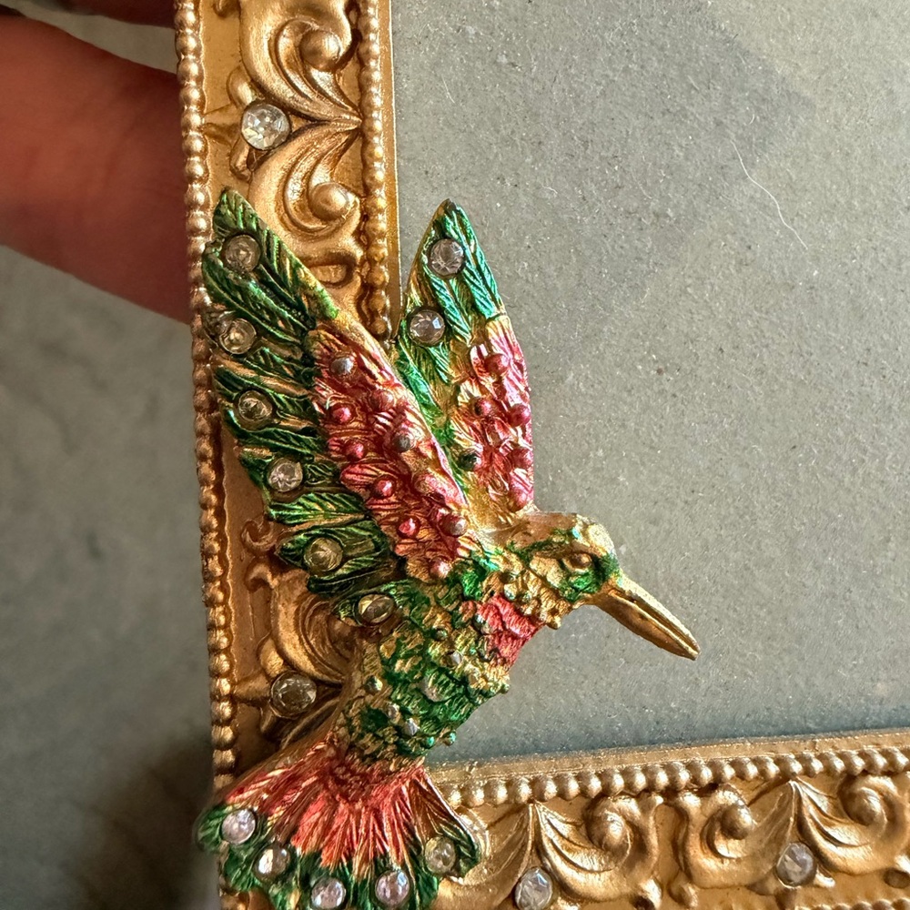 Ornate Gold Picture Frame with Floral and Bird Accents - Picture 4 of 4